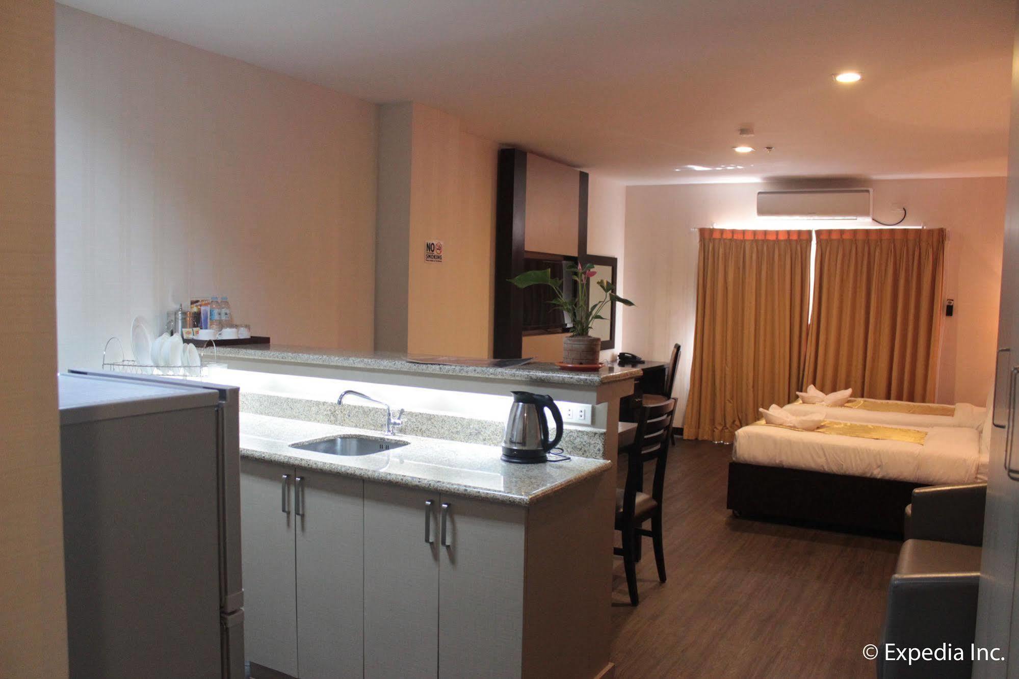 Sun Plaza Subic Hotel Olongapo Εξωτερικό φωτογραφία