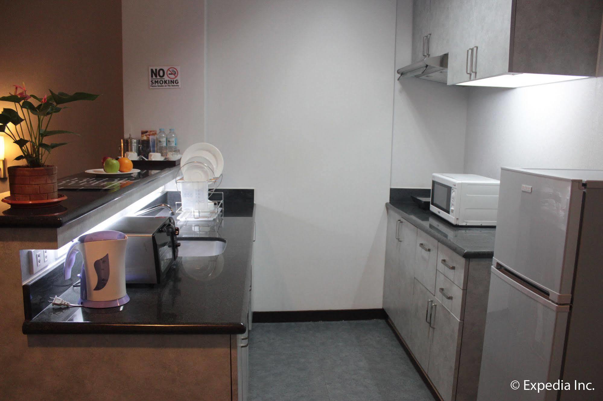 Sun Plaza Subic Hotel Olongapo Εξωτερικό φωτογραφία